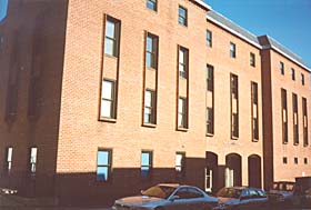 [color photograph of Jeffrey Building, 16 Francis St., Annapolis, Maryland]