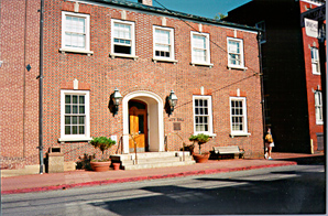 [Color photograph of City Hall, Annapolis, Maryland